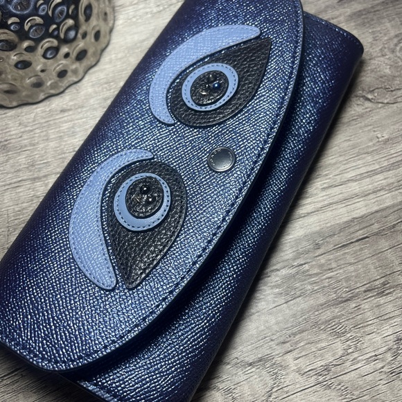 Authentic Coach Wallet - Picture 5 of 6